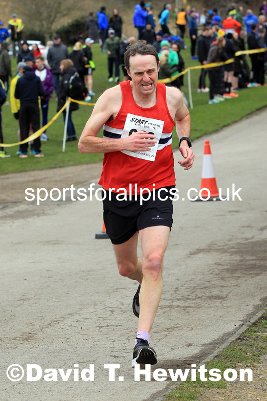 Senior women and veteran women and men over-50s NECAA Road Relay Champs., Hetton Lyons Park, Hetton le Hole, County Durham. Photo: David T. Hewitson/Sports for All Pics